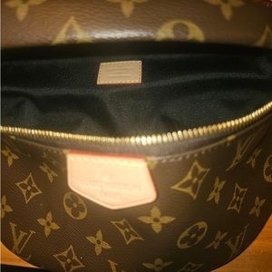 Louis Vuitton fannypack